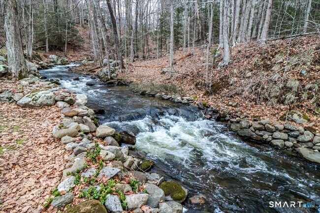 Building Photo - 2 At 75-79 Merryall Rd