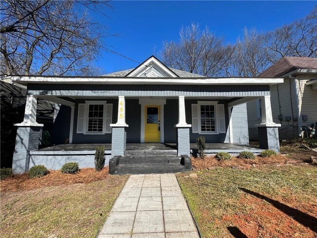 Primary Photo - 455 Lynch Ave NW