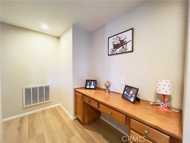 Building Photo - 17231 Greentree Dr