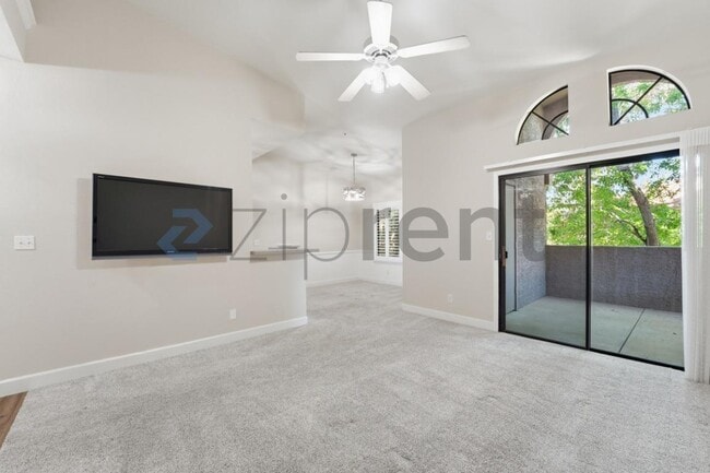 Building Photo - 9600 N 96th St