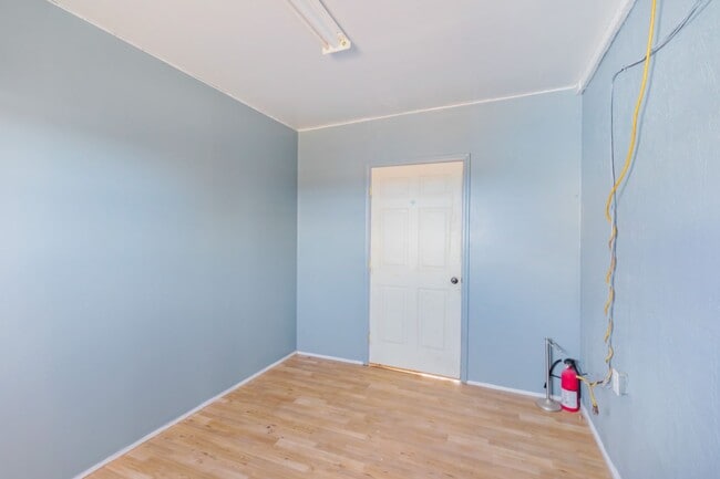 Building Photo - Charmful Remodeled Home with Refrigerated Air