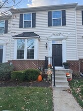 Building Photo - 721 Bender Rd