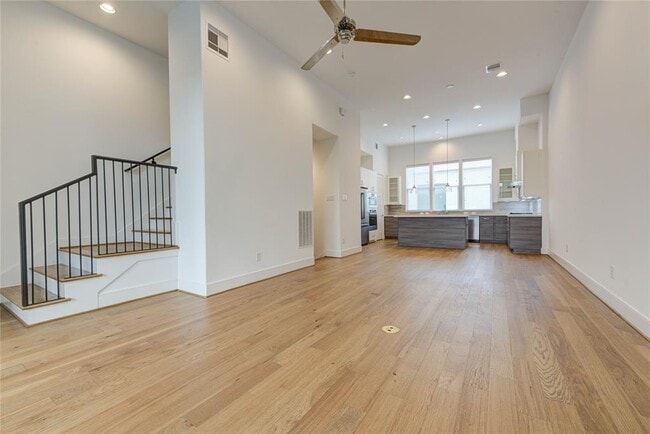 Building Photo - 2622 Rusk St