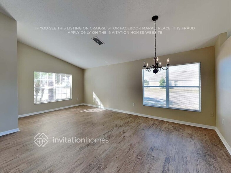 Building Photo - 1106 Sophia Blvd