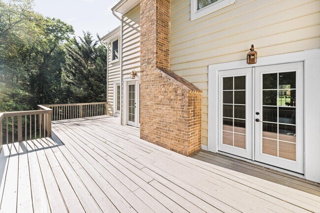 Building Photo - 6609 Heidi Ct