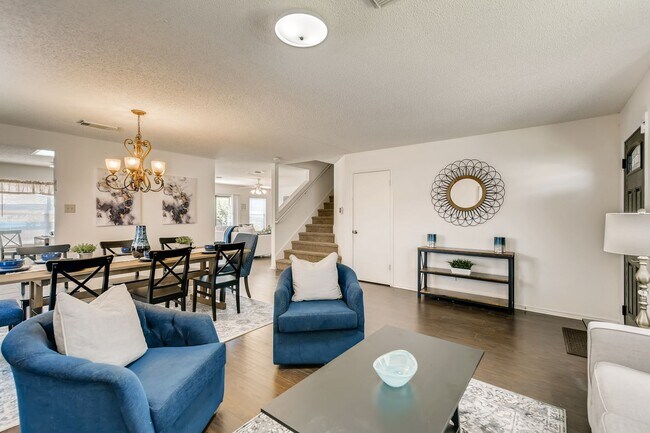 Building Photo - BEAUTIFUL HOME  |  OPEN CONCEPT  |  3 LIVING AREAS  |  FURNISHED OPTION  |  NEAR SCHOOLS & SHOPPING