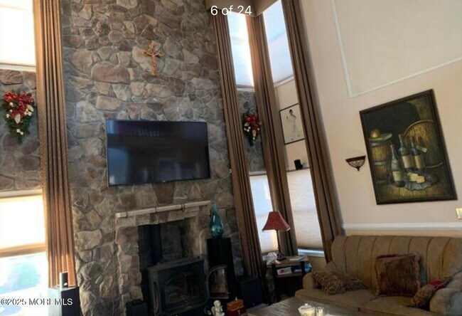 Building Photo - 41 Church Rd