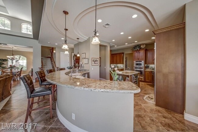 Building Photo - 1340 Dilevante Dr