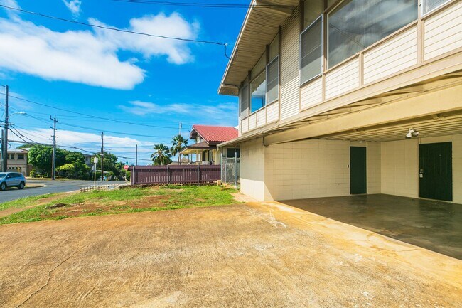 Building Photo - 1112 4th Ave
