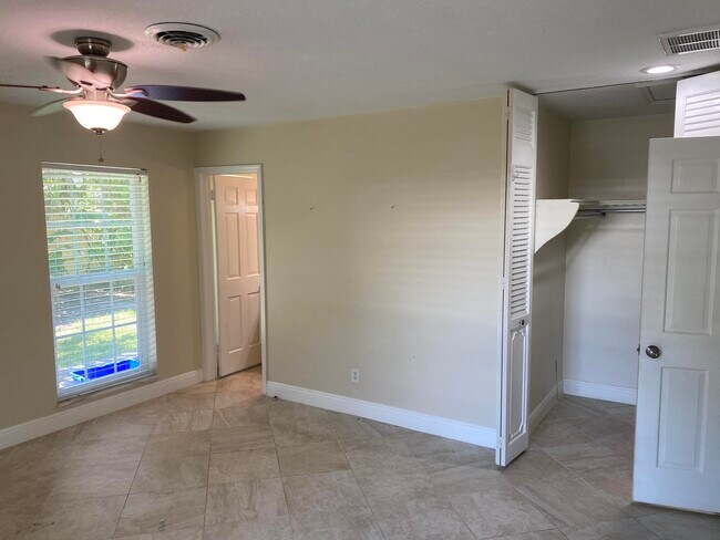 Building Photo - 1435 Wyn Cove Dr