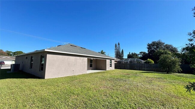 Building Photo - 1550 Pace Dr NW