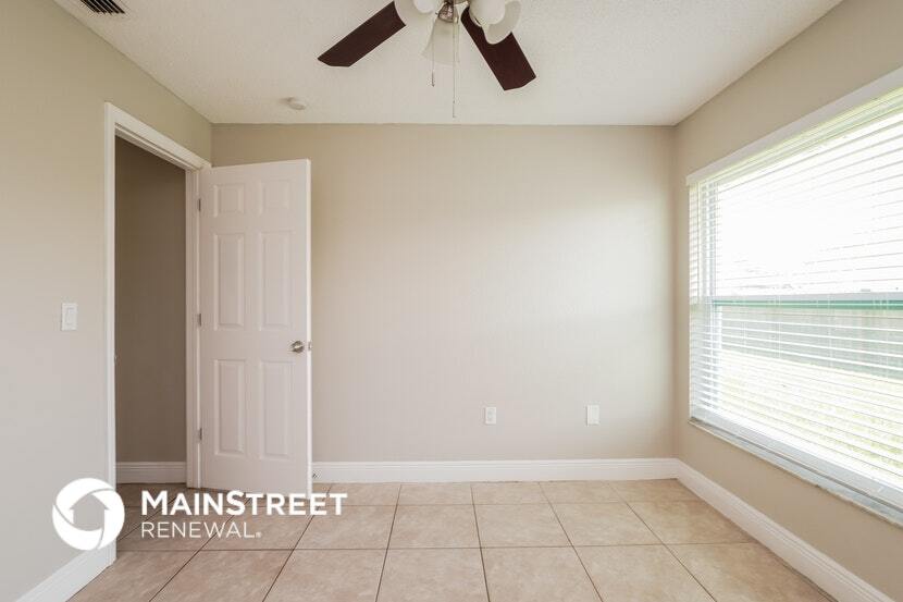 Building Photo - 441 Spike Ct