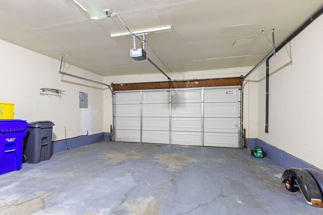Building Photo - 3918 SE 52nd Ave