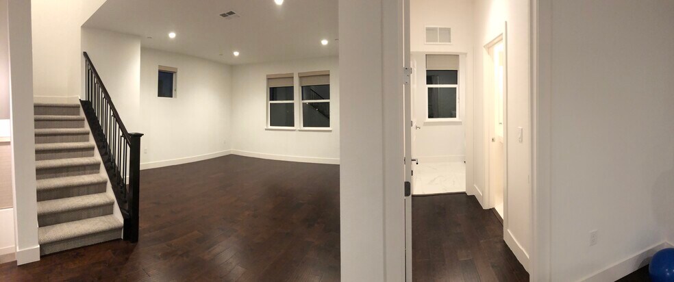 Building Photo - 2978 Feliz Rd