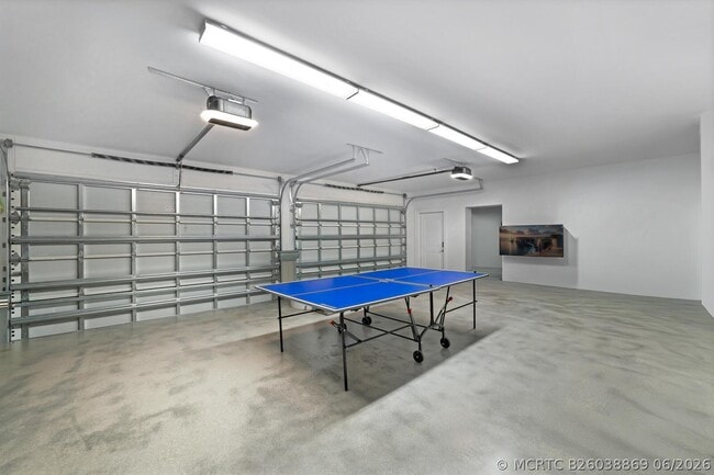 Building Photo - 7103 S Flagler Dr