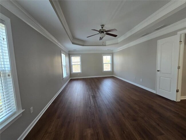 Building Photo - 3845 Dalwood Dr