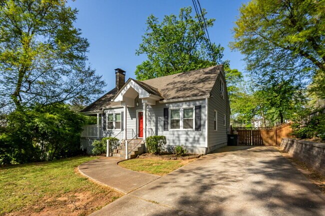 Building Photo - 3265 N Fulton Ave