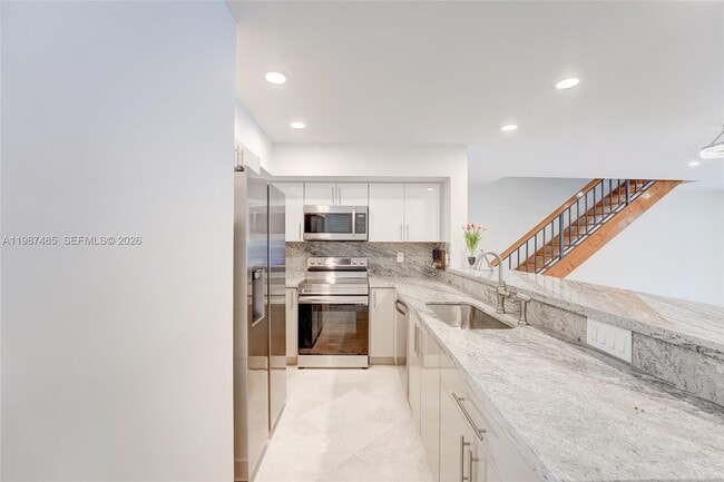 Building Photo - 8352 Dundee Terrace