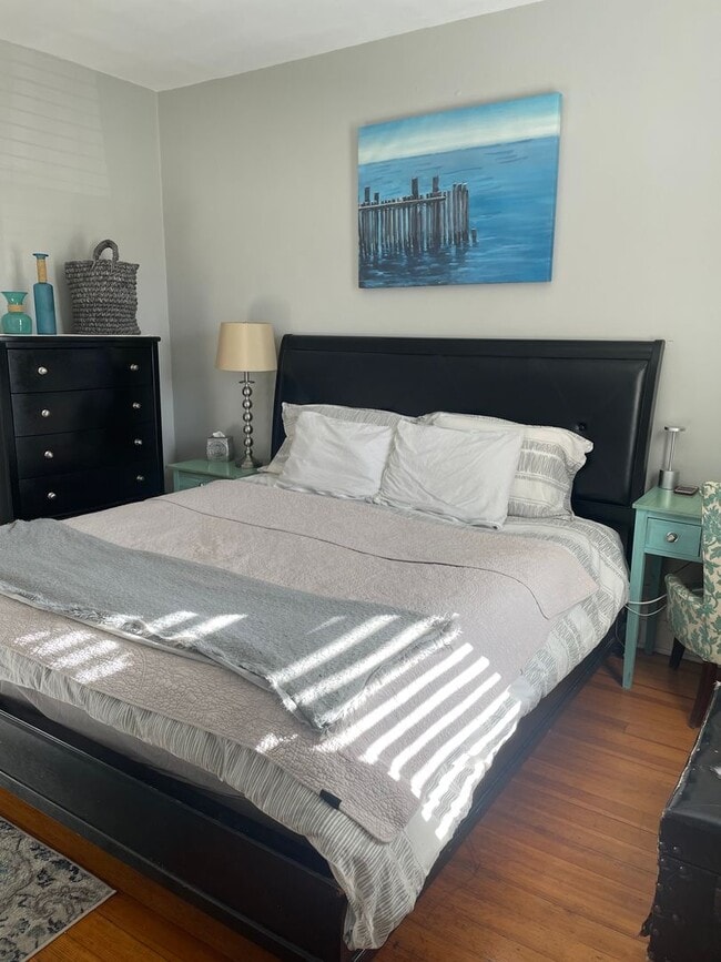 Building Photo - Charming duplex available in Cherry Creek North, one of Denver’s most sought-after neighborhoods!