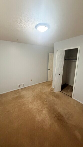 Building Photo - 4701 Flat Shoals Rd