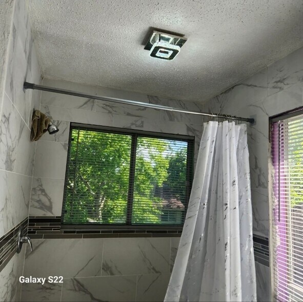 Building Photo - 3467 Rockrill Dr