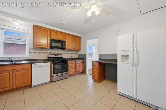 Building Photo - 1198 E Hudson Ave