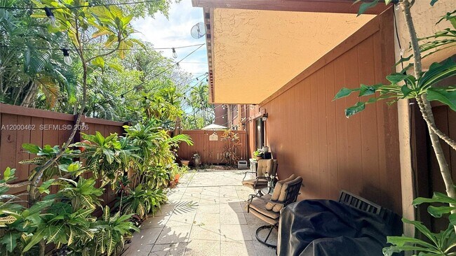 Building Photo - 6621 SW 116th Pl