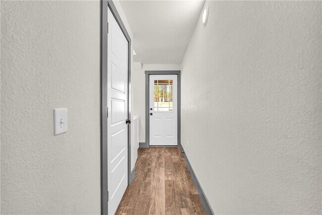 Building Photo - 36 Spring Creek Ct