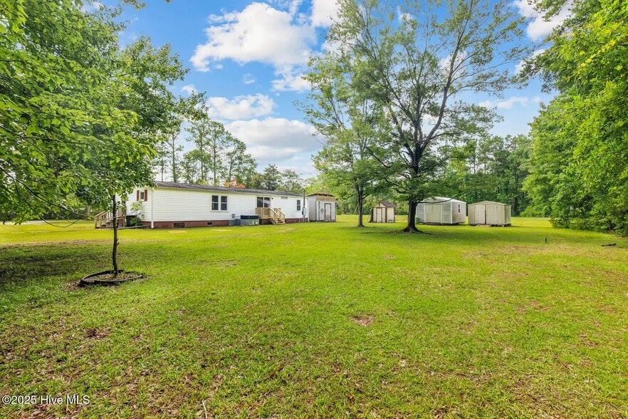 Building Photo - 136 Smedley Ln
