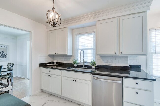 Building Photo - 16904 Invermere Ave