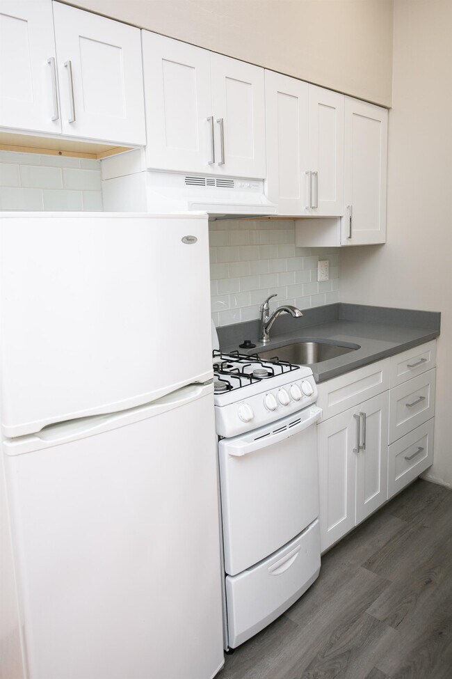 Building Photo - 1114 Spruce St