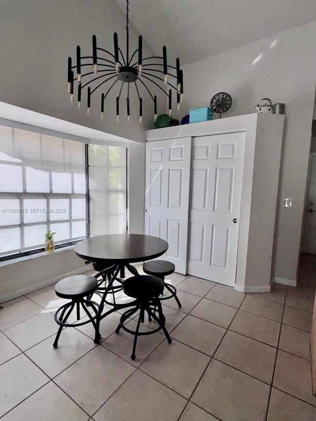 Building Photo - 1080 NW 100th Way