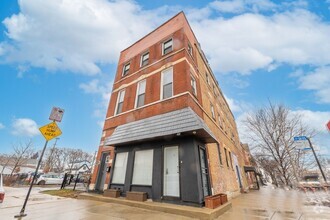 Building Photo - 1957 W 23rd St