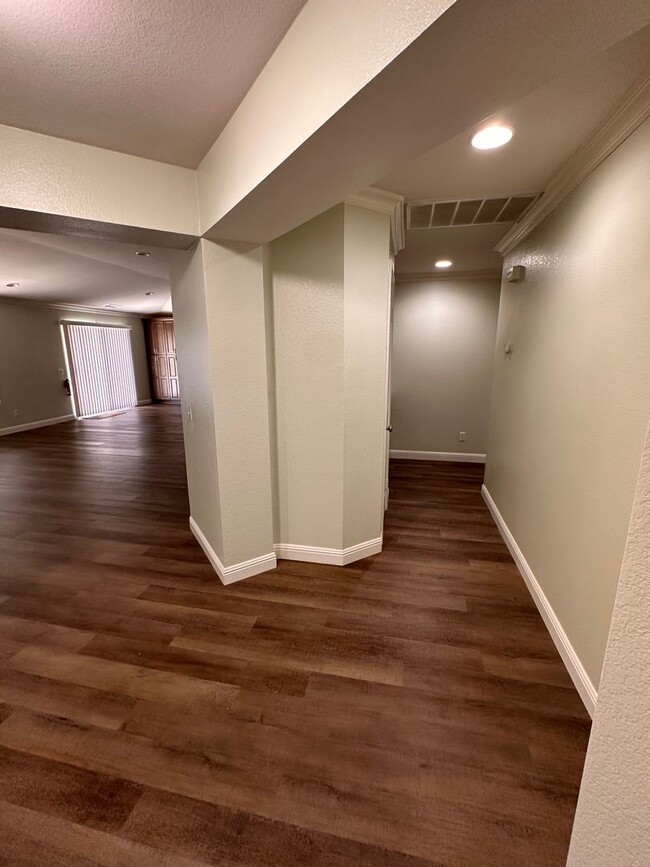 Building Photo - Beautiful 3-Bedroom, 2-Bathroom Home in Desirable Menifee Neighborhood