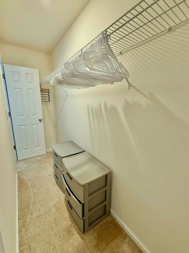 Building Photo - 2BR/3BA Townhome Sweet Townhome - Pet Frie...