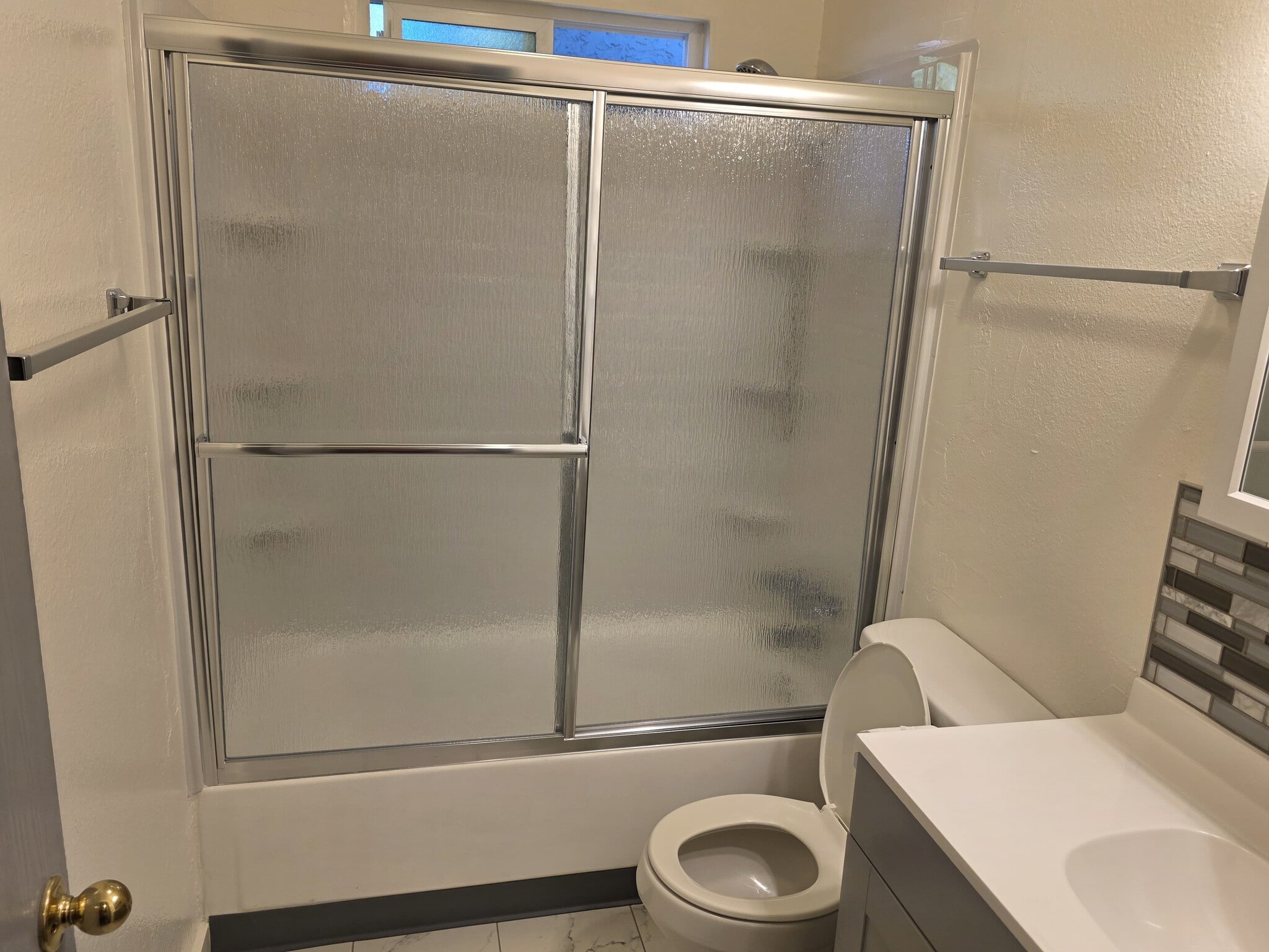 New Shower door - 614 Rancheria Dr