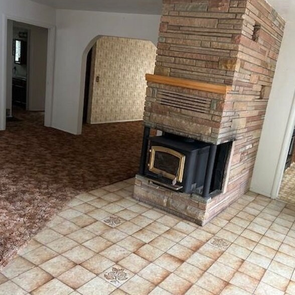 Building Photo - 109 N Washington Dr