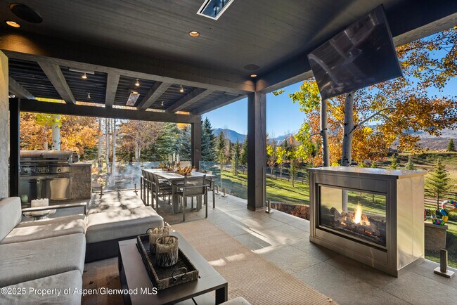 Building Photo - 75 McLain Ct