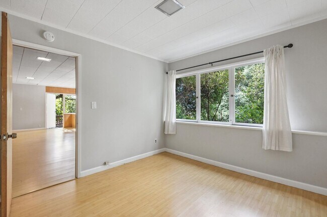 Building Photo - 5960 McAndrew Dr