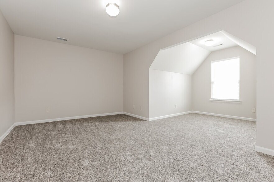 Building Photo - 326 Crescent Woode Dr