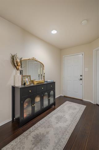 Building Photo - 5933 Snow Creek Dr