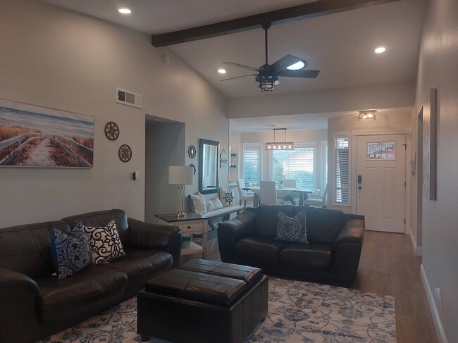 Livingroom - 8879 E Friess Dr