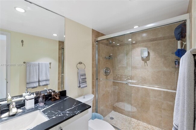 Building Photo - 2030 S Ocean Dr