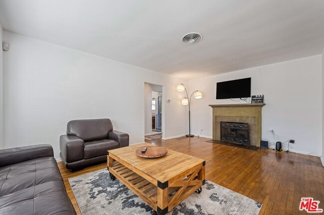 Building Photo - 128 S Madison Ave