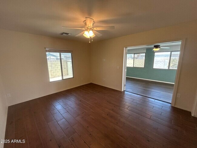 Building Photo - 14017 N 38th Dr