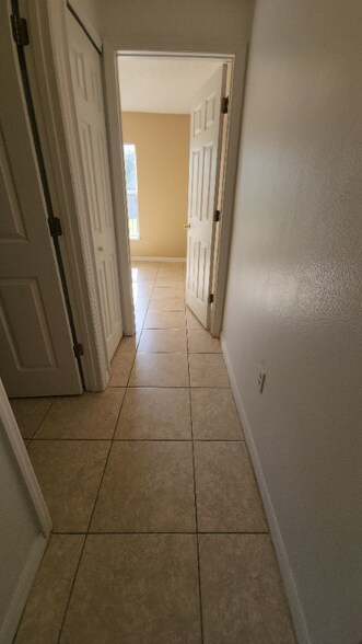 Building Photo - 4100 Mendenwood Ln