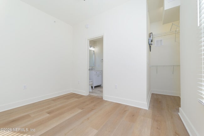 Building Photo - 1628 Walnut St