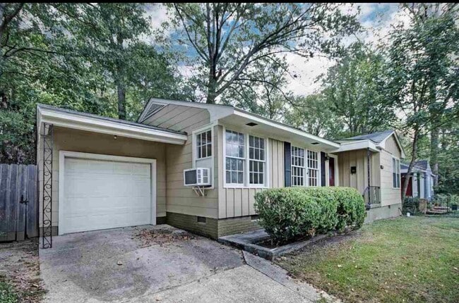 Building Photo - 1732 Piedmont St