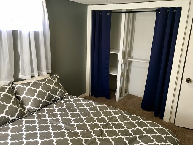 Bedroom 3 (basement) - 4048 Snelling Ave
