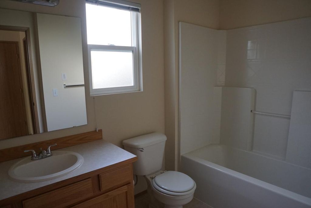 Building Photo - 2964 Sprague St